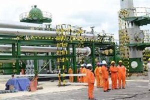 Nigeria’s daily oil production drops 14.69