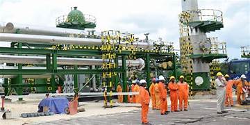 You are currently viewing Nigeria’s daily oil production drops 14.69